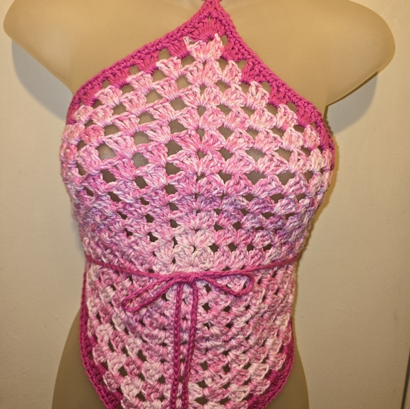 Crochet halter top - Picture 1 of 4